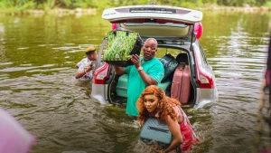 Disaster Holiday (2024) ทริปวุ่นวายของชายว้าวุ่น